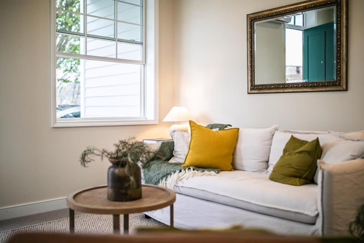 Parkside Heritage Retreat 3-Bedroom Terrace Charm Christchurch Eksteriør bilde